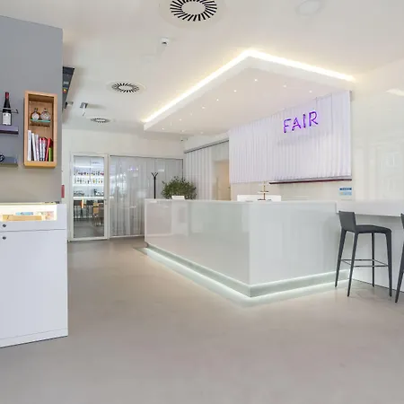 ホテル Fairhotel ブルノ