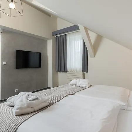 Fairhotel Szálloda 4*